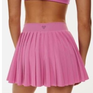 NEW WITH TAGS ARITZIA TENNIS SKIRT